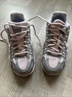 Nike Pink and Gray Mesh Athletic Sneakers